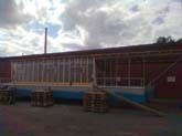 hausboot 17,5 x 4m laden im werft aufbaukonstruktion